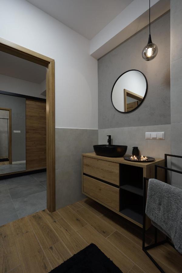 Apartament Przy Plantach โนวิซอนช์ ภายนอก รูปภาพ