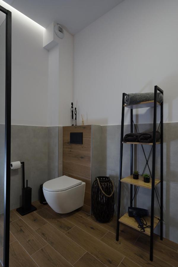 Apartament Przy Plantach โนวิซอนช์ ภายนอก รูปภาพ