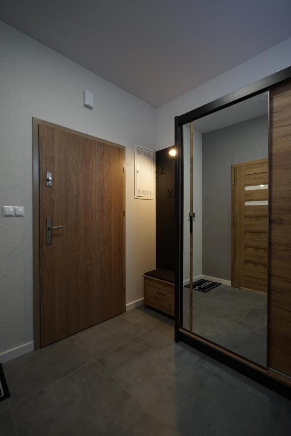 Apartament Przy Plantach โนวิซอนช์ ภายนอก รูปภาพ